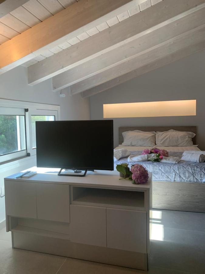 Terpsichore Boutique Bright New Sofita Studios And Appartment Dassiá Exteriér fotografie